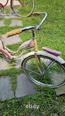 Vintage 26 Schwinn Deluxe Cruiser. Original Chicago Schwinn 1962 Vintage 26 Schwinn Deluxe Cruiser. Original Chicago Schwinn 1962