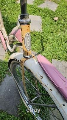 Vintage 26 Schwinn Deluxe Cruiser. Original Chicago Schwinn 1962