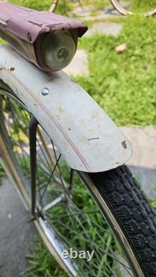 Vintage 26 Schwinn Deluxe Cruiser. Original Chicago Schwinn 1962