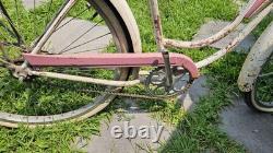 Vintage 26 Schwinn Deluxe Cruiser. Original Chicago Schwinn 1962