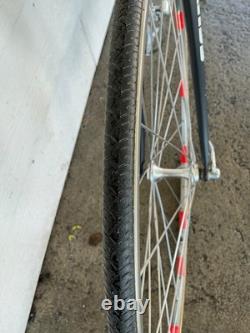 Vintage 80s Schwinn Circuit Road Bike 22