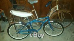 Vintage BLUE 1964 Schwinn Stingray Bicycle