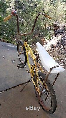 Vintage Early 1970s Schwinn Stingray Coaster Brake Bicycle Bike Banana Seat