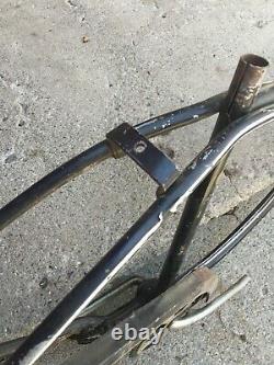 Vintage Early/mid 60s Era 26 Schwinn 3 Speed Frame And Parts Dirty/good