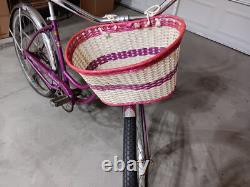 Vintage Girls 1967 Schwinn Hollywood Cruiser Bicycle Automatic 2-Speed Violet