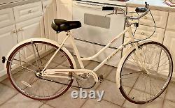 Vintage Ladies Schwinn Breeze Speed Bike White/Cream Color #GM817276 Built 7/76