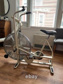 Vintage MCM WHITE SCHWINN AIRDYNE dual action EXERCISE BIKE Vintage MCM WHITE SCHWINN AIRDYNE dual action EXERCISE BIKE