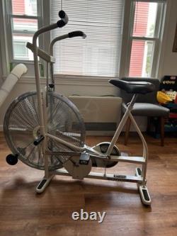 Vintage MCM WHITE SCHWINN AIRDYNE dual action EXERCISE BIKE Vintage MCM WHITE SCHWINN AIRDYNE dual action EXERCISE BIKE