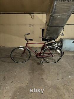 Vintage Men's Schwinn Red Speedster Bike