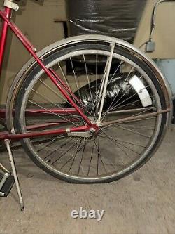 Vintage Men's Schwinn Red Speedster Bike