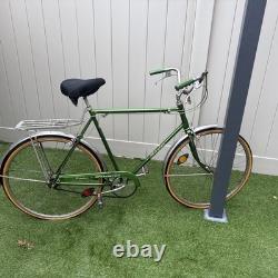 Vintage Mens Schwinn Speedster 3-Speed Green Bicycle Made in USA 1970s Vintage Mens Schwinn Speedster 3-Speed Green Bicycle Made in USA 1970s