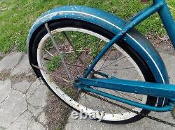 Vintage Mid-Century Schwinn Hollywood Cruiser Bicycle Ready to ride