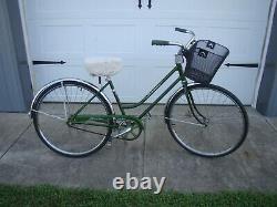 Vintage Original Chicago Schwinn Breeze Women's Bicycle Single Speed Green 26