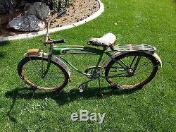 Vintage Prewar 1940 Schwinn DX Excelsior 26 Men's Balloon Tire Bicycle