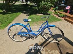 Vintage SCHWINN Hollywood Bicycle