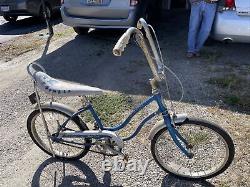 Vintage SCHWINN STINGRAY FAIR LADY BICYCLE- Blue