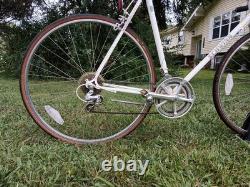 Vintage SCHWINN WORLD Road Bike Steel 58cm Suntour 10 Speed Touring 27