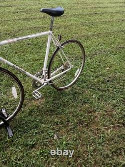 Vintage SCHWINN WORLD Road Bike Steel 58cm Suntour 10 Speed Touring 27