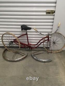 Vintage Schwinn 26' Bicycle