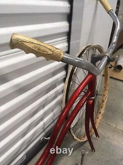 Vintage Schwinn 26' Bicycle