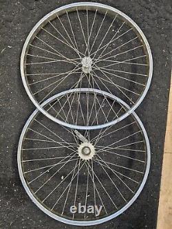 Vintage Schwinn 26x1 3/4 S-7 Wheels Bendix Red Band Hub