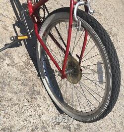 Vintage Schwinn 5-speed Beach Cruiser With Balloon Tires & Comfy Seat