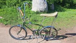 Vintage Schwinn 5 speed Stingray bicycle from 1967