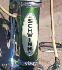 Vintage Schwinn 5 speed Stingray bicycle from 1967