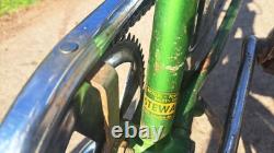 Vintage Schwinn 5 speed Stingray bicycle from 1967