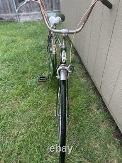 Vintage Schwinn Boys Deluxe Racer Campus Green 1969