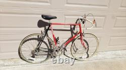 Vintage Schwinn Chicago Super Sport 63 cm Road Bicycle with Shimano 600