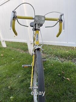 Vintage Schwinn Collegiate 5 Speed Bike Mens 26 Cruiser 1975 Yellow Original