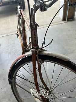 Vintage Schwinn Collegiate 5 Speed Men's Coppertone Cruiser