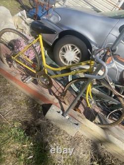 Vintage Schwinn Continental Chicago Yellow Bicycle 10 Speed Bike 1970s