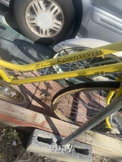 Vintage Schwinn Continental Chicago Yellow Bicycle 10 Speed Bike 1970s