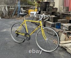 Vintage Schwinn Continental Road Bike 70s Steel Chicago USA Yellow