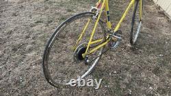 Vintage Schwinn Continental Road Bike Yellow 10-Speed 27 Chicago USA