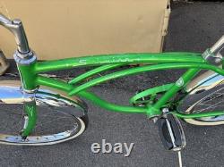 Vintage Schwinn Deluxe Flamboyant Lime Green Stingray 1965 Bicycle