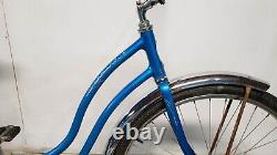 Vintage Schwinn Deluxe Hollywood Women's Single Speed Sky Blue 1967 Rider