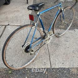 Vintage Schwinn Deluxe Varsity Bike everything working fine