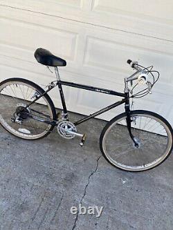 Vintage Schwinn High Sierra Black ATB Mountain Bike 17.5 Survivor Araya Rims 26