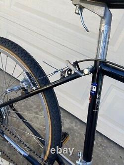 Vintage Schwinn High Sierra Black ATB Mountain Bike 17.5 Survivor Araya Rims 26