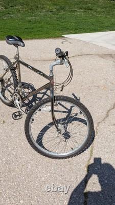Vintage Schwinn High Sierra Black Chrome Mountain Bike 19 Frame