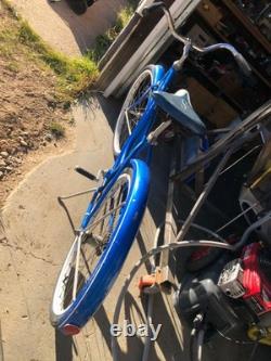 Vintage Schwinn Hollywood Blue USA Chicago Vintage Schwinn Hollywood Blue USA Chicago