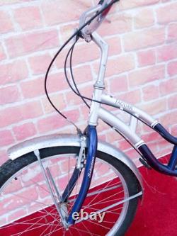 Vintage Schwinn Ladies Jaguar Cruiser Bicycle