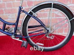 Vintage Schwinn Ladies Jaguar Cruiser Bicycle
