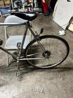 Vintage Schwinn Le Tour Road Bike (silver Works Great)