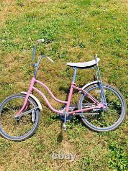 Vintage Schwinn Lil Chik Sting-Ray Banana Seat 20 Girls Bike Bicycle pink