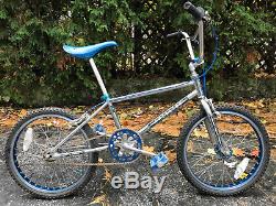 Vintage Schwinn Predator CR-MO P2200 Araya 20 BMX Old School survivor bike blue