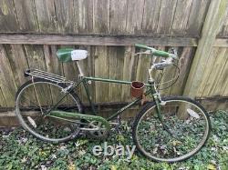 Vintage Schwinn Race Bicycle Emerald Green Seat Saddle